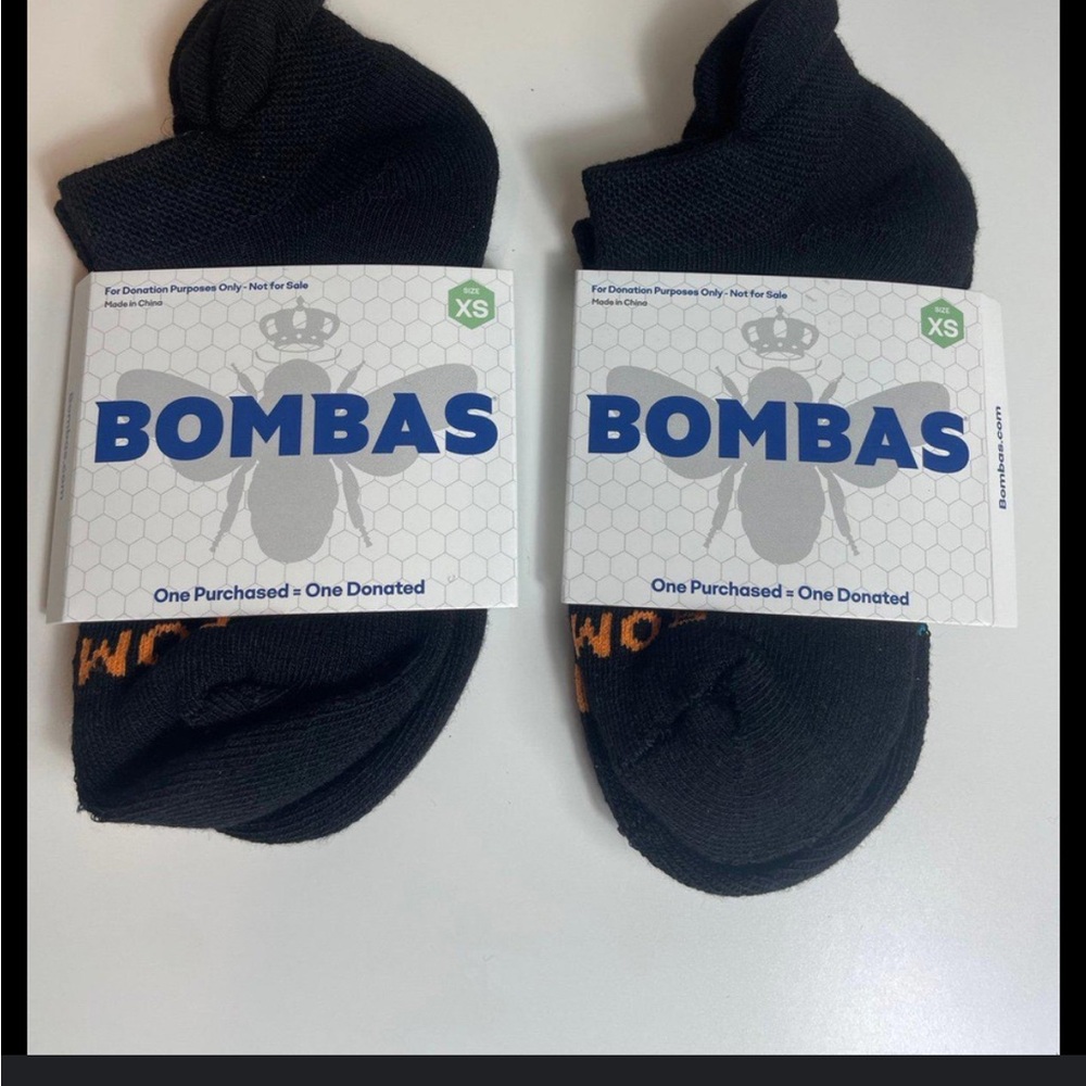 New Bombas Extra Small Ankle
Socks Black Unisex Fits Kids Size
1-6 US 2 Pair